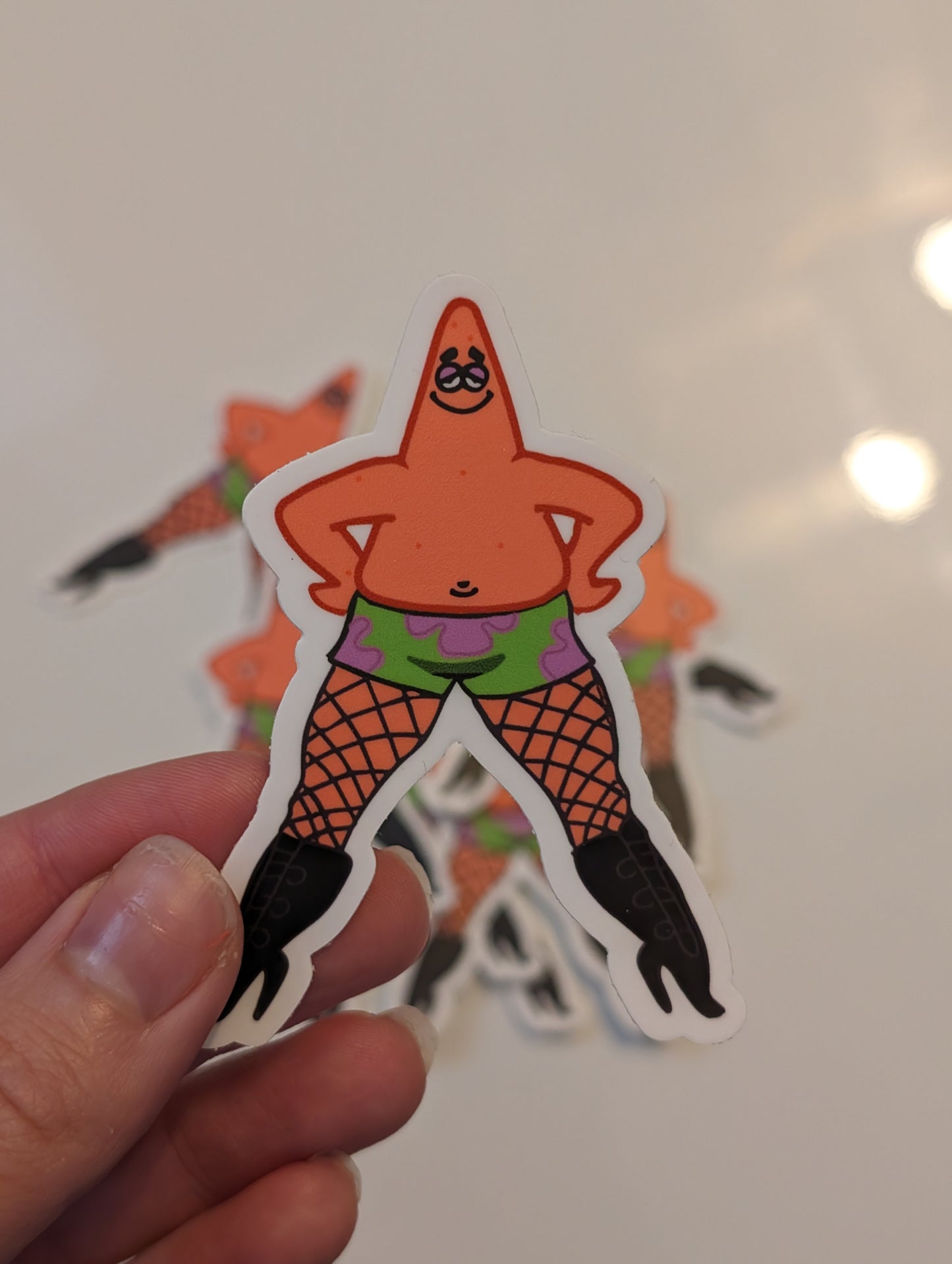 atrevida estrella de mar con tacones pegatina de vinilo para el orgullo
